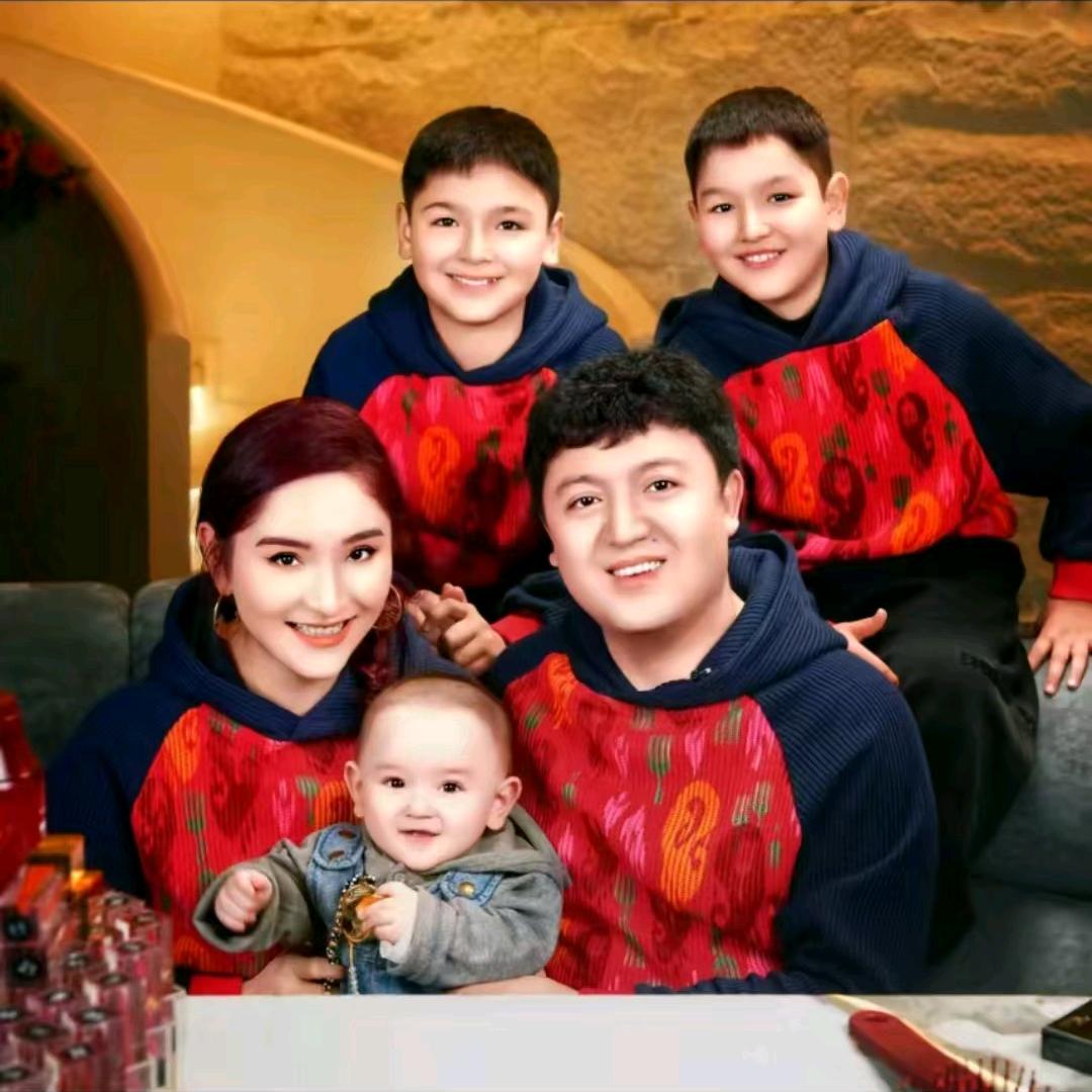 NazimKiz 衣服直播小号