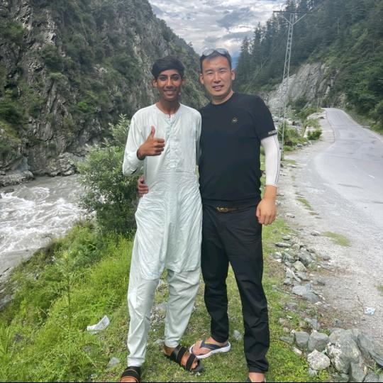 巴铁小飞.星光村