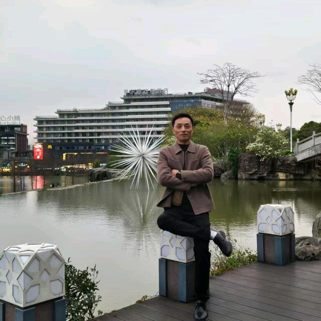 佛山市歆隆包装坚哥