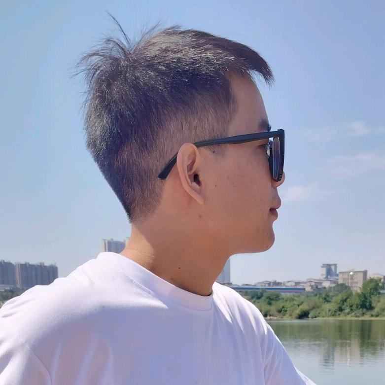 蓝桉吖°～