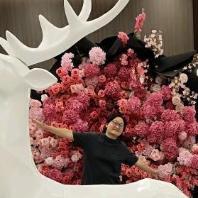 新乡市教流行唱歌的李老师