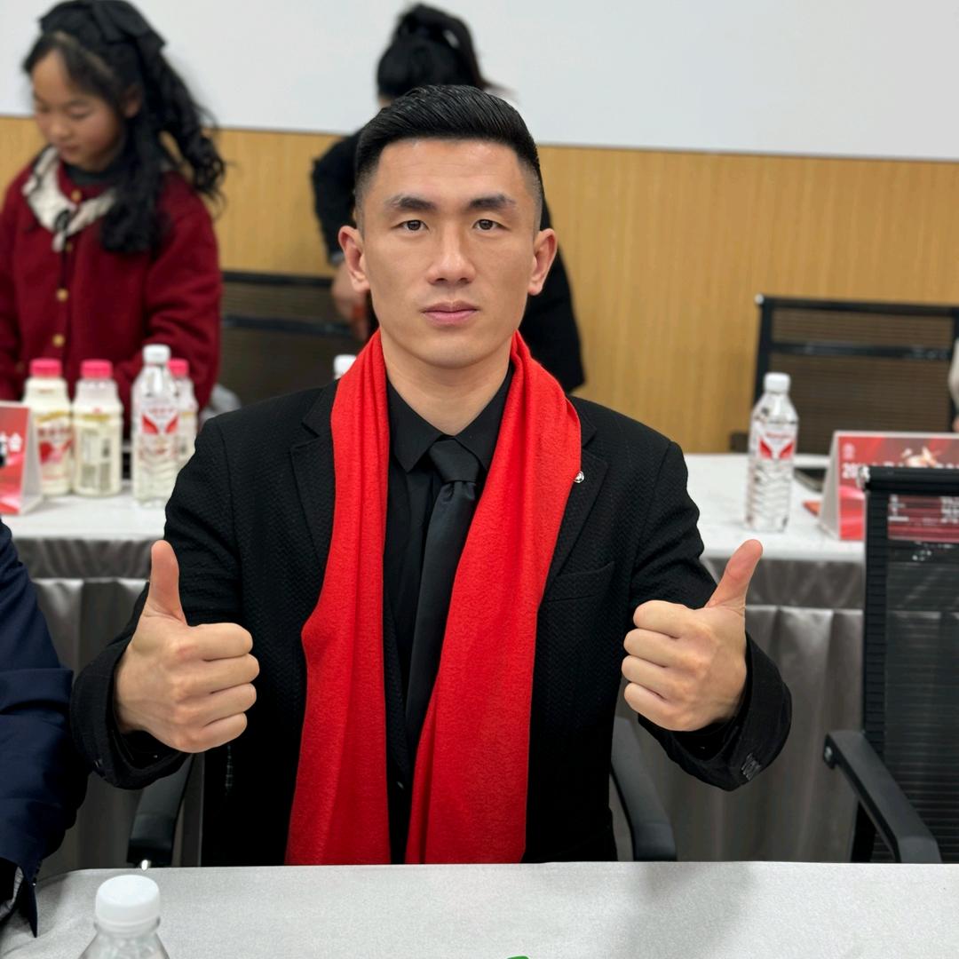 晟杰体育(中汇广场店)官方号