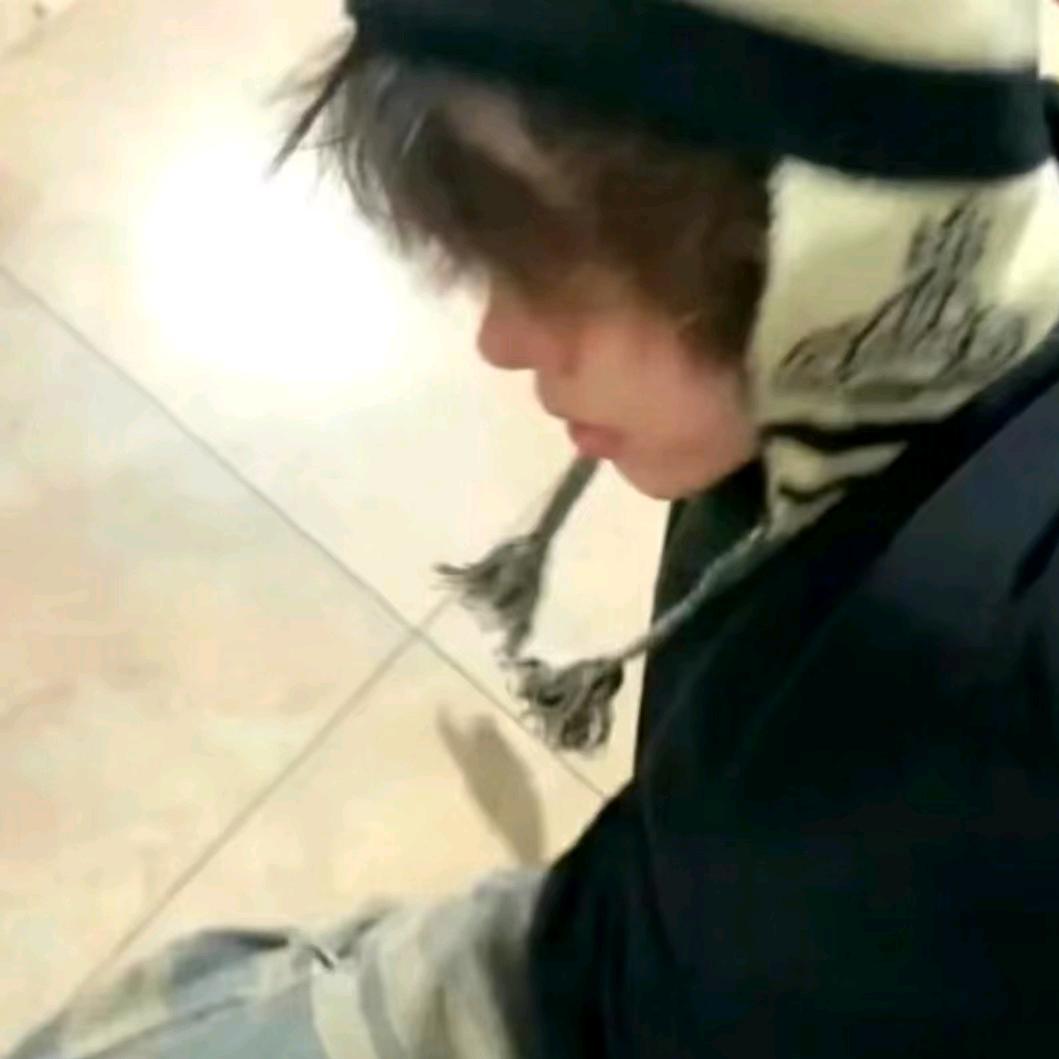 筠影
