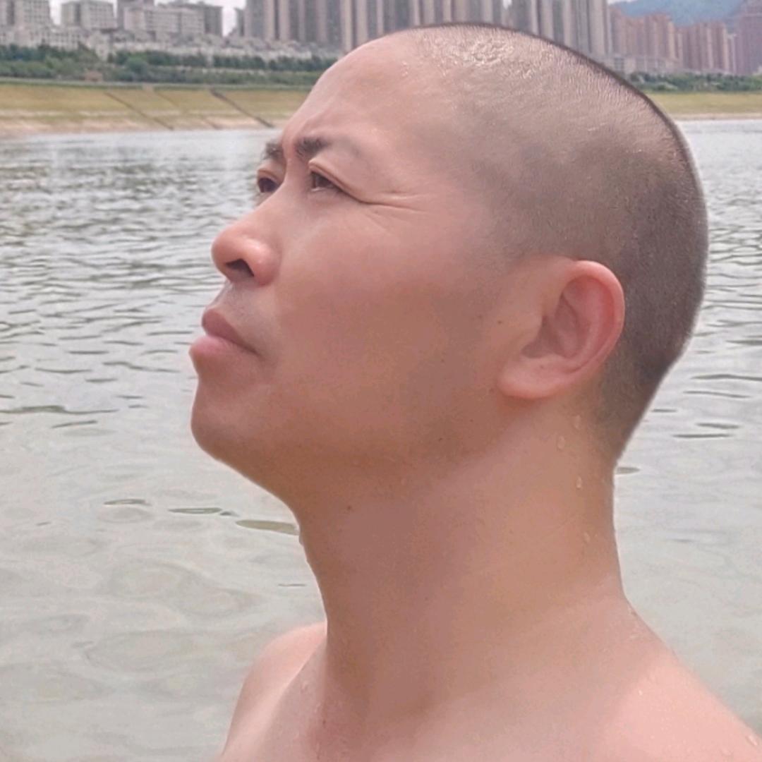 迈高风彩陶瓷光头强