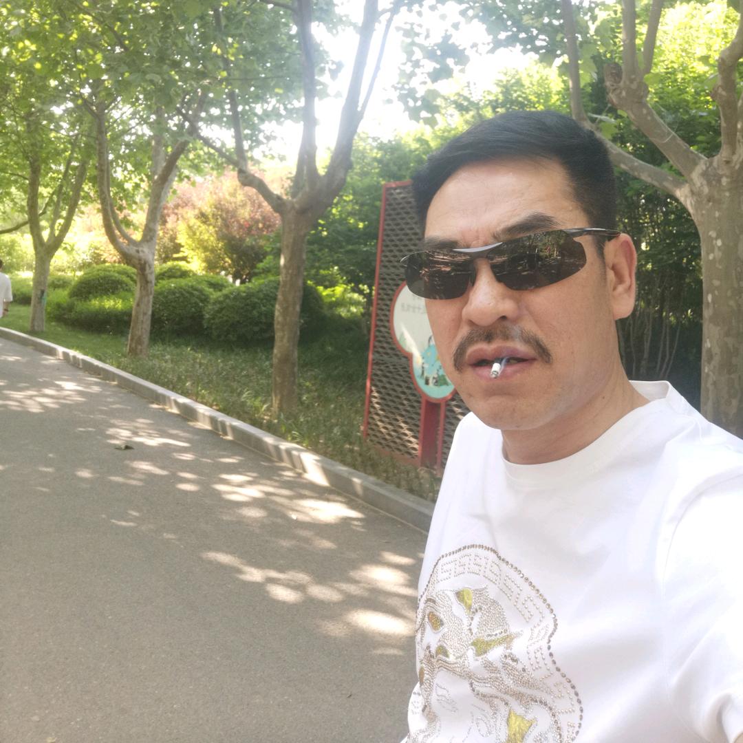 男人不狠站的不稳