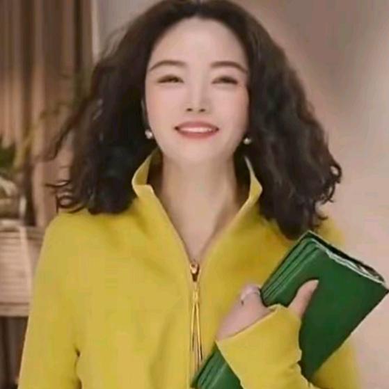 九儿高端女装(穿搭日记)