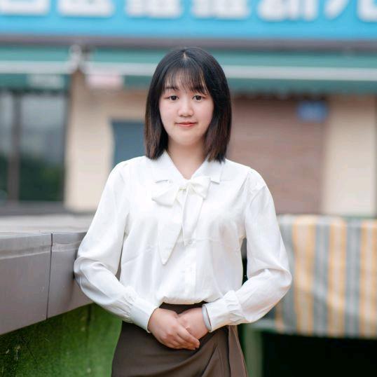 芸峰兰亭张园长