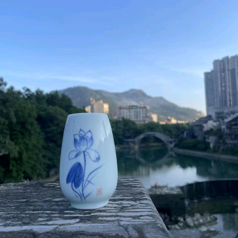 有点热心的崔老板