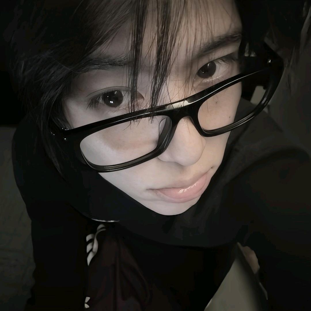 Yuhee.