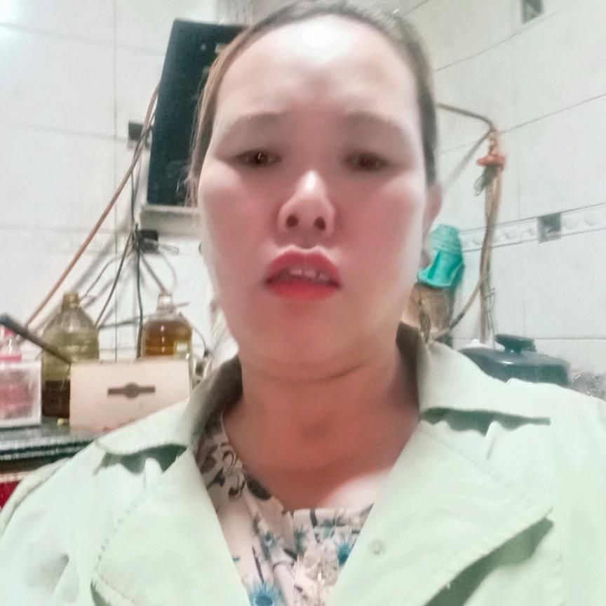 宋美英。