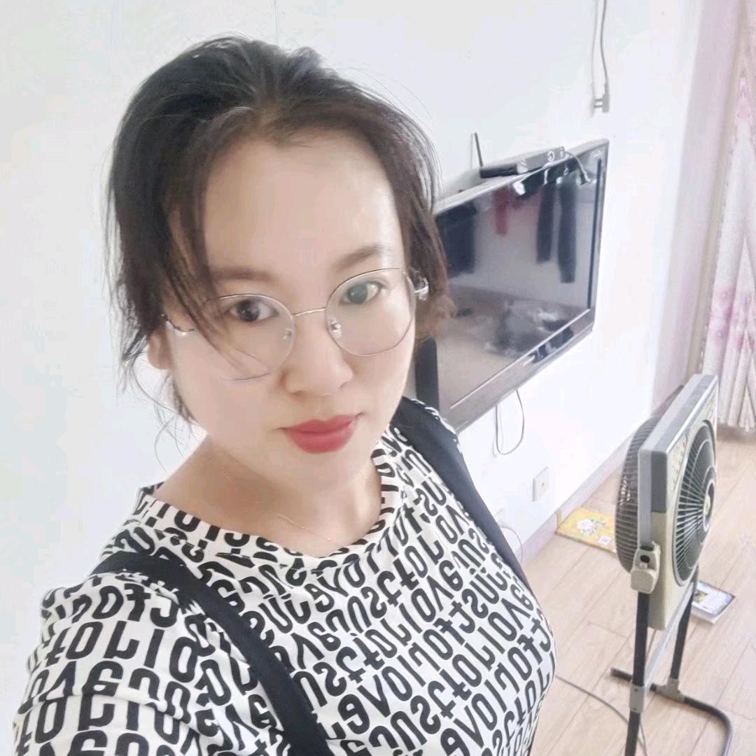 蓝色水晶（拒私聊谢谢）