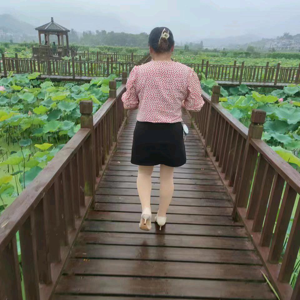 英山胡小红二手车