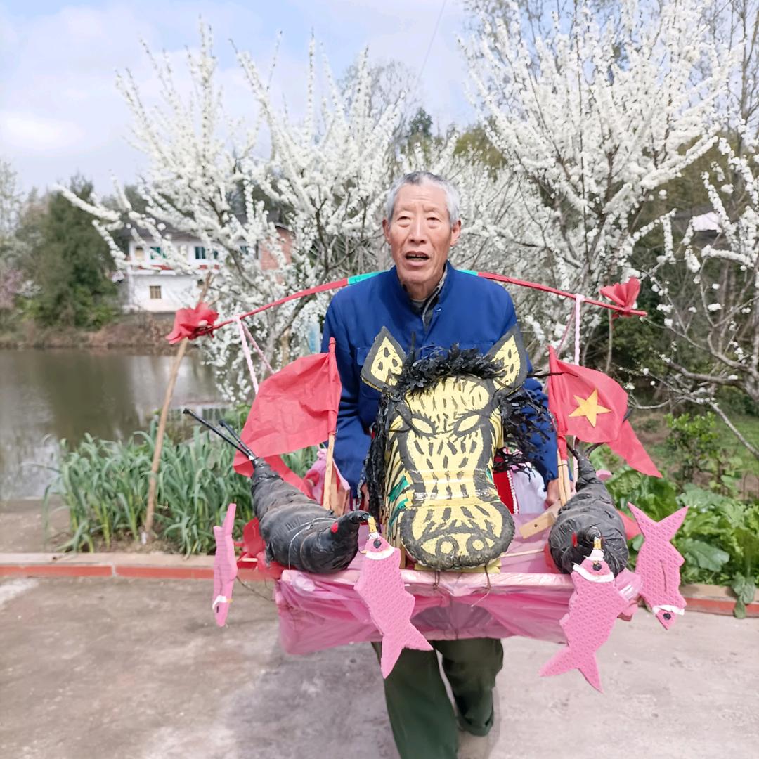 龙德荣