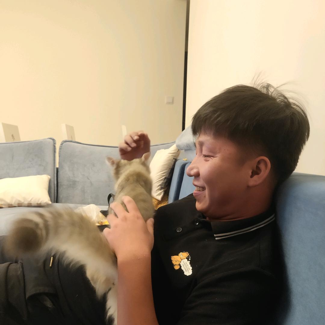 知足上进勤快乐观
