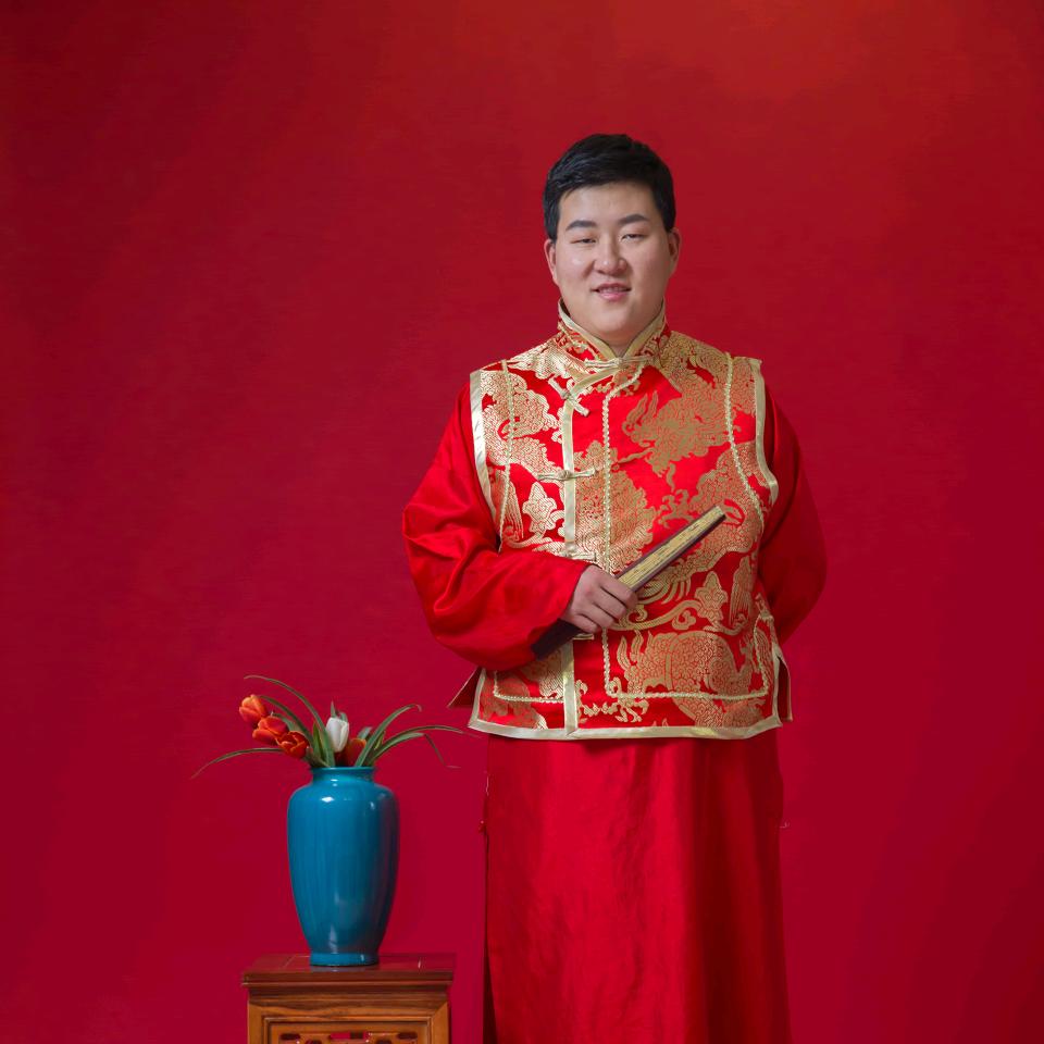 一个奋斗的小青年