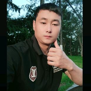 走在风雨中，