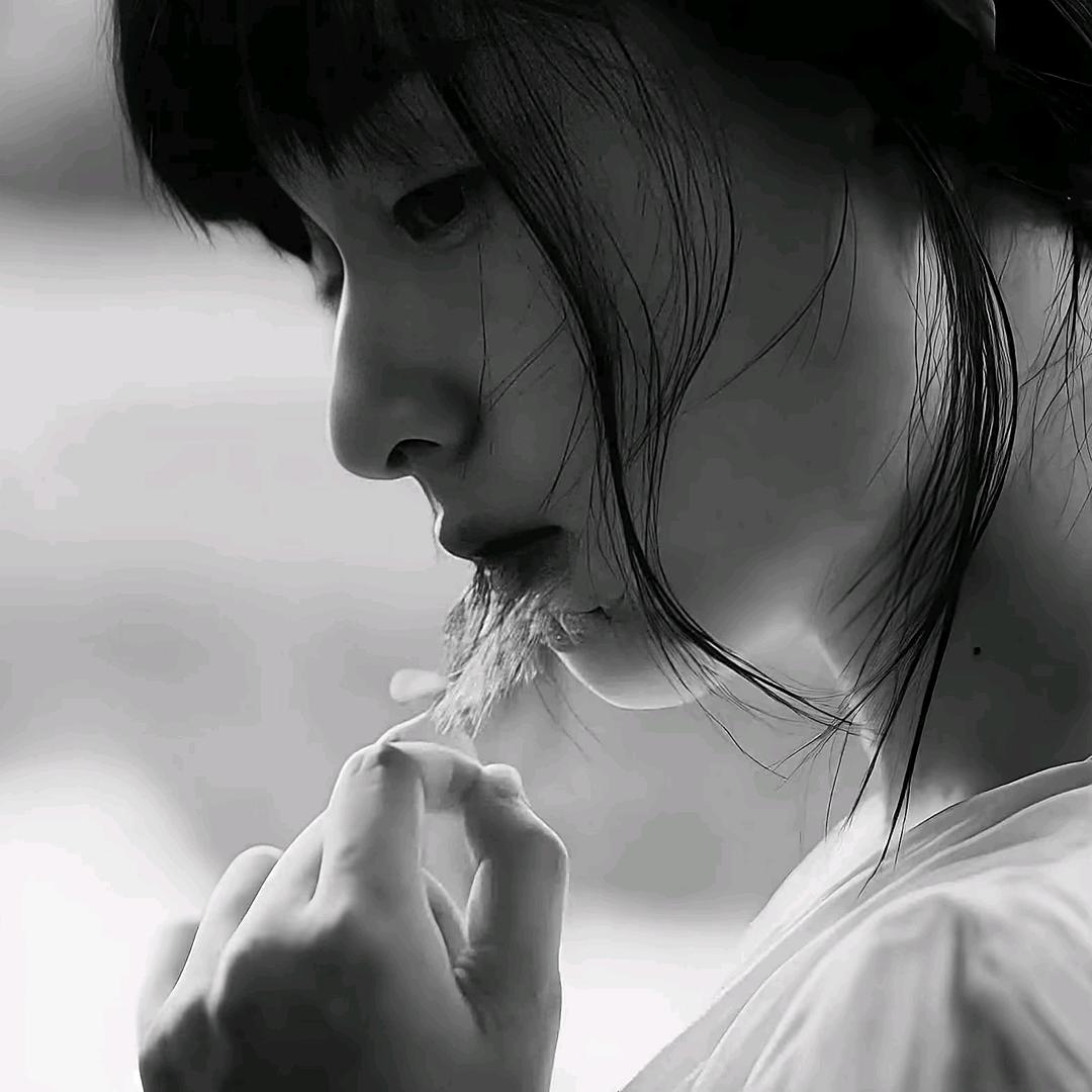 终究还是放不下他