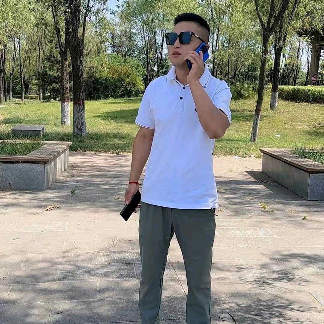 二斤半小齐(挑战桶装酒破200w)