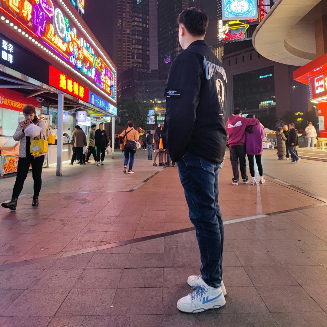 小杨老师的tiger的爸爸小冯同学