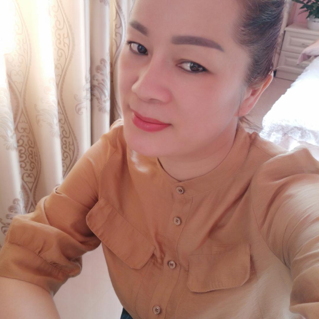 1942133532镶牙姐姐 😁