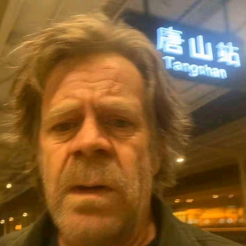 香水味很浓