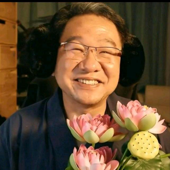 大漠叔叔【小铺子】