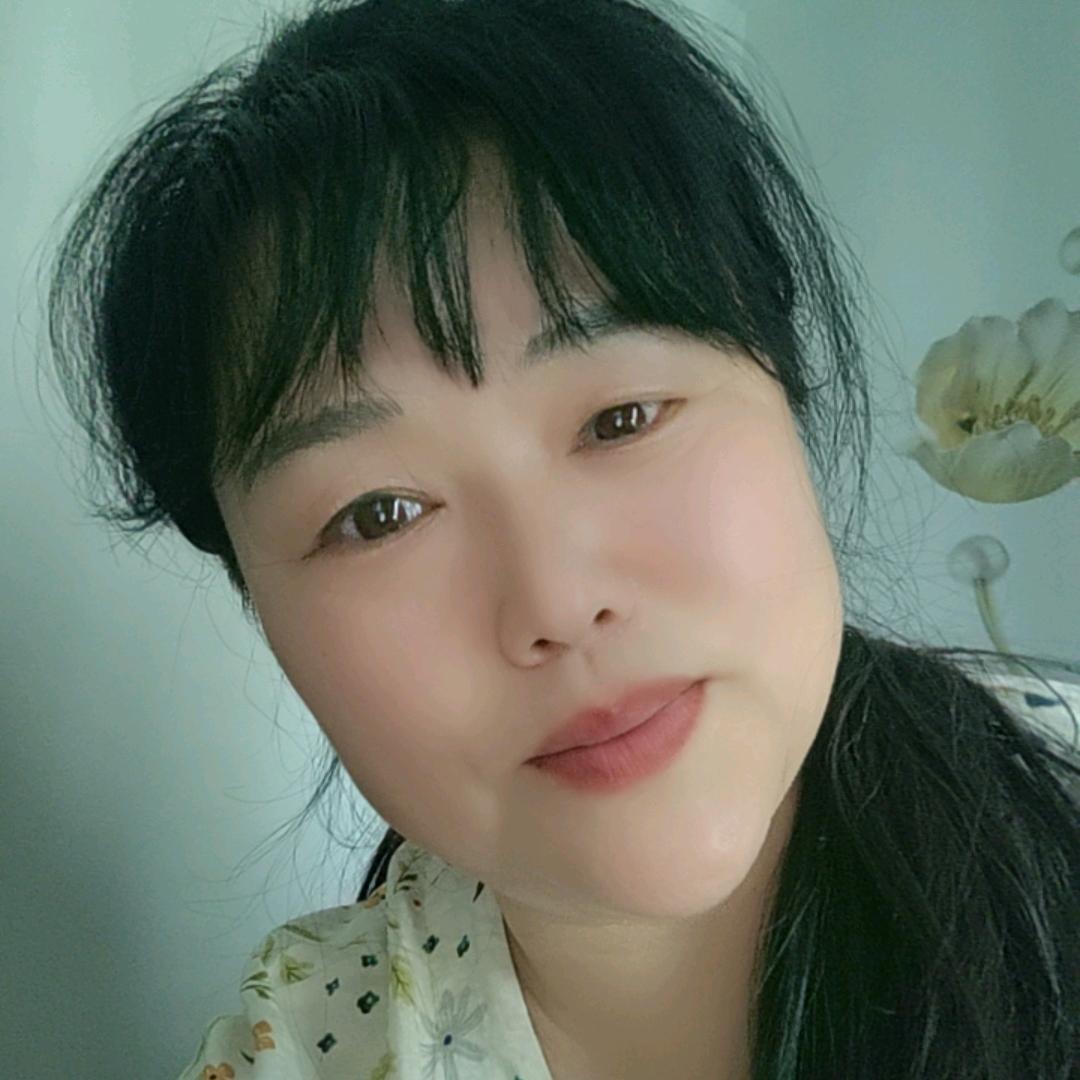 开心二姐。早上5点半开播