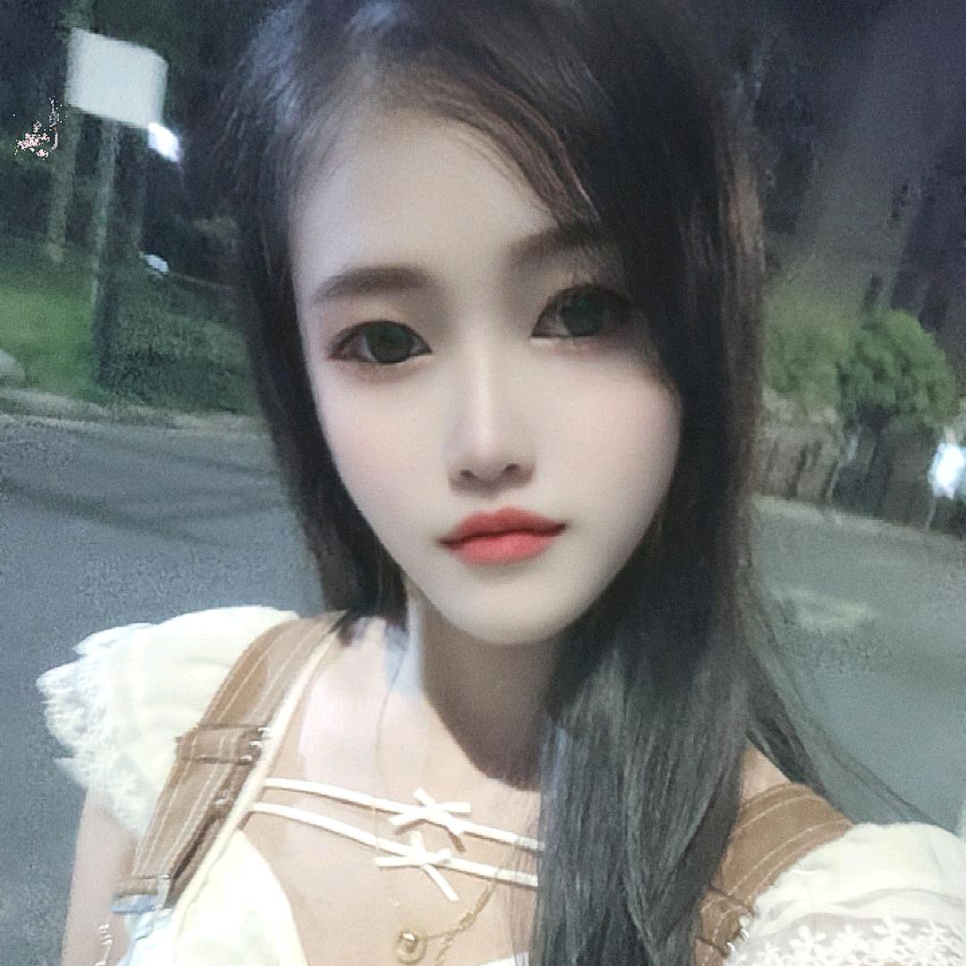 花儿💋💋