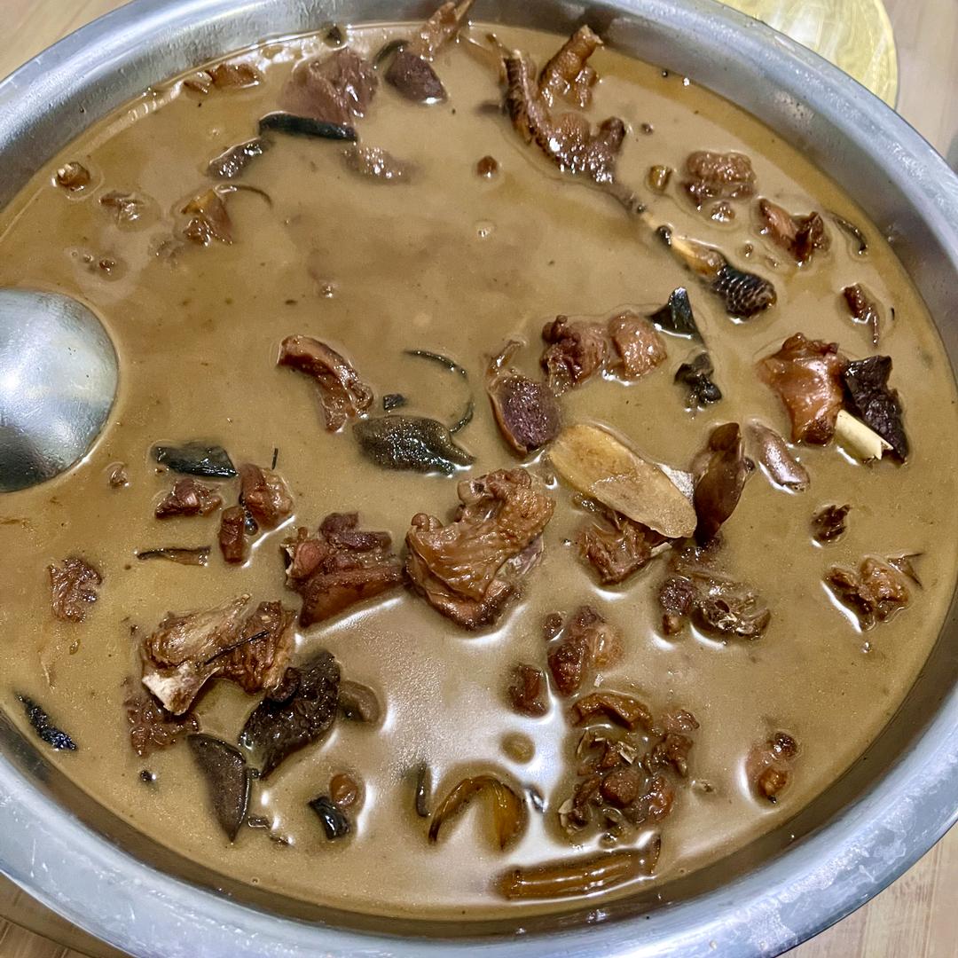 泥巴炉子炖鸡