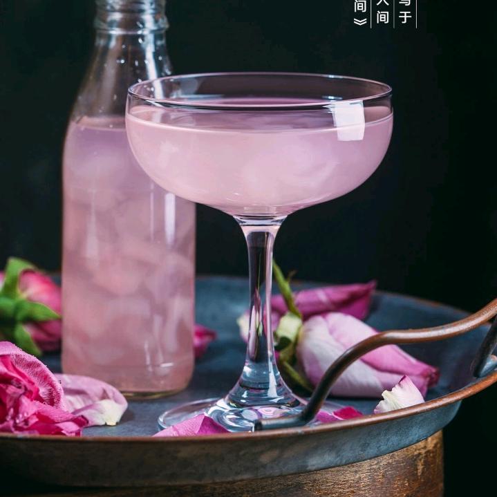 时光跌跌撞撞，季节来来往往