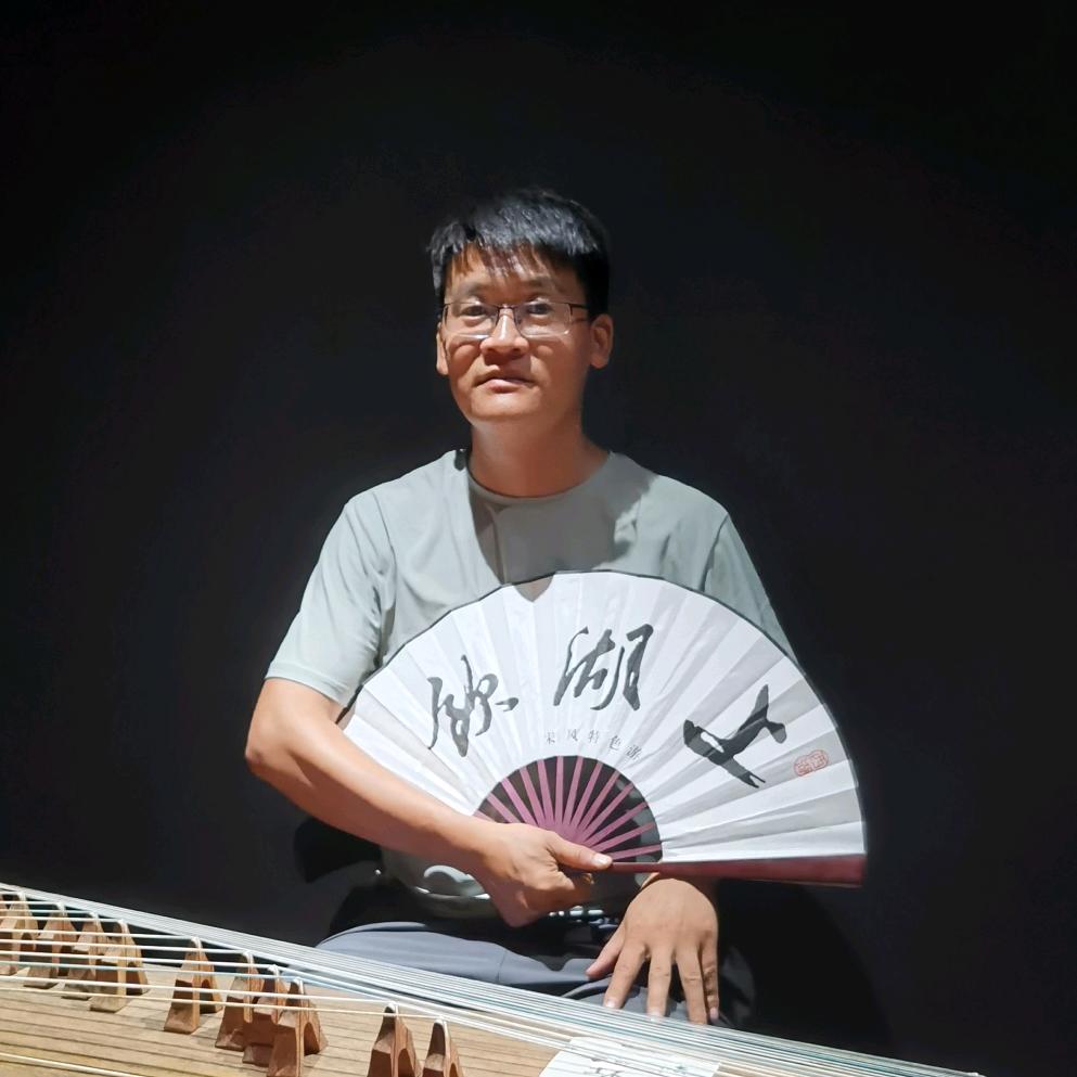 杨总:徐州金石广告