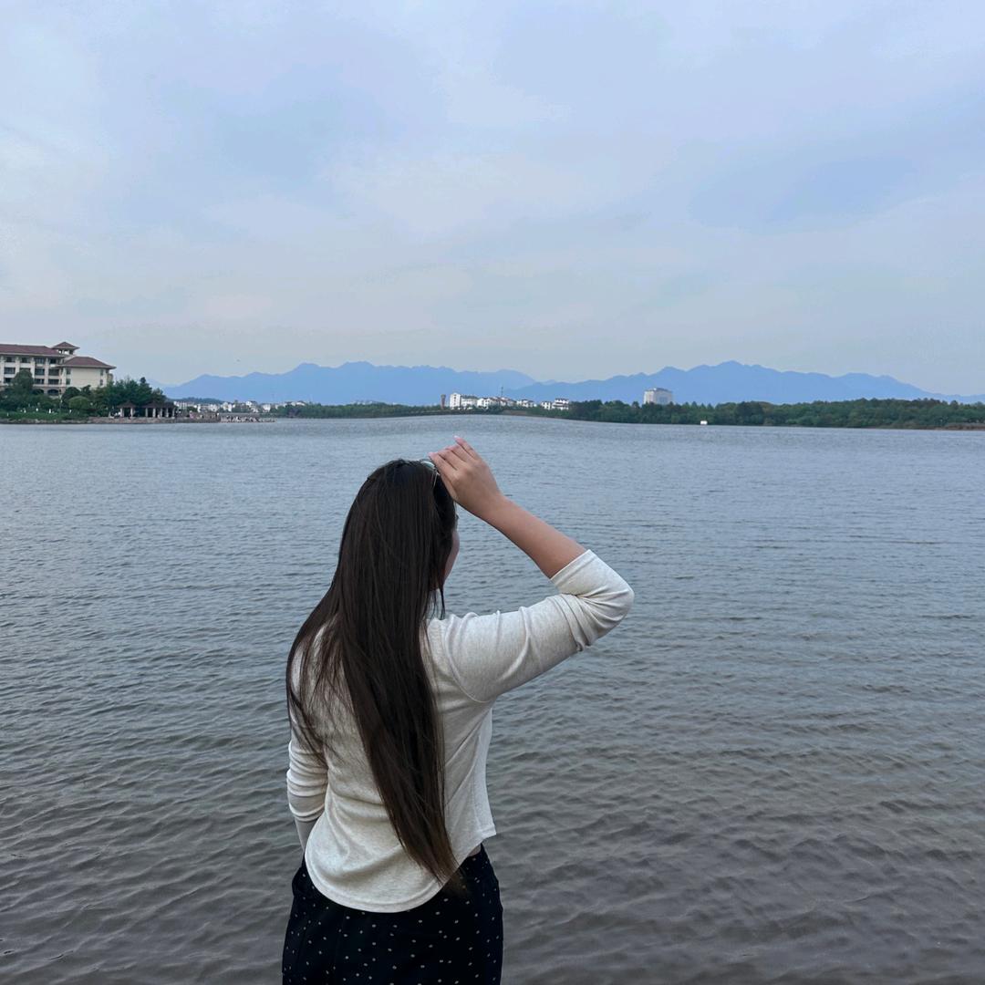 罗妹妹.