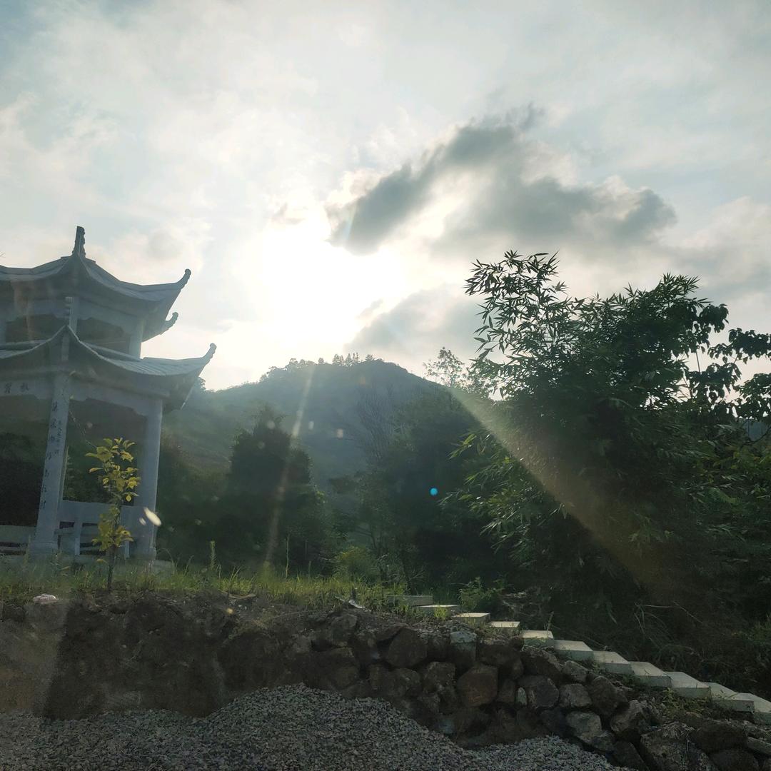 淘气鬼短剧