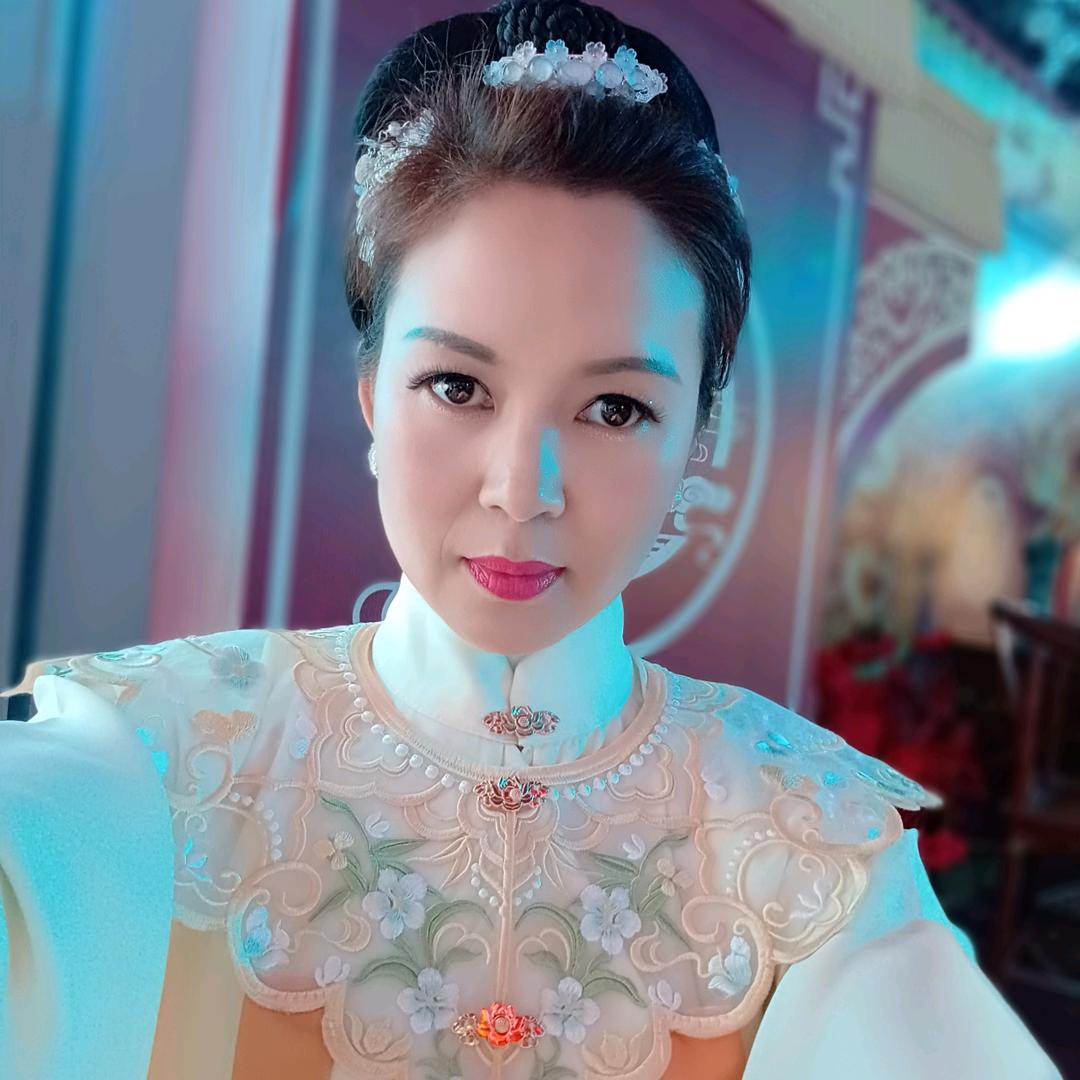 主持人💍小冰＋喜娘