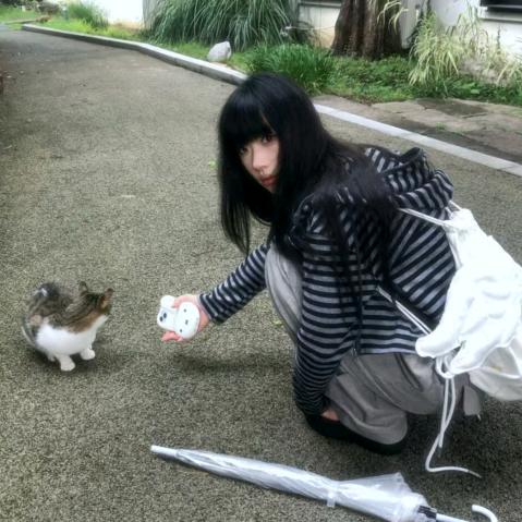 耳朵太大侧睡久了很疼