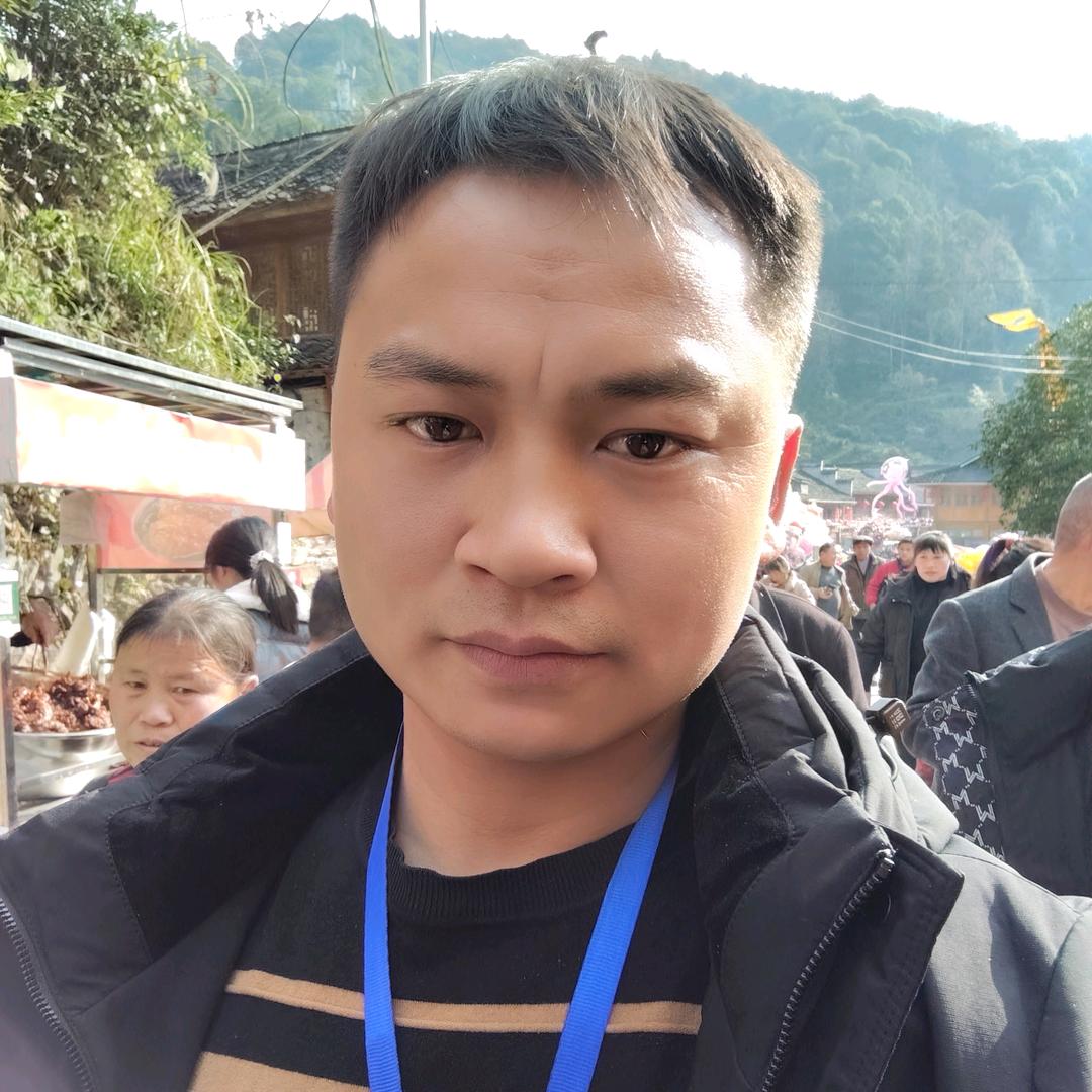 90后村干部雷覃