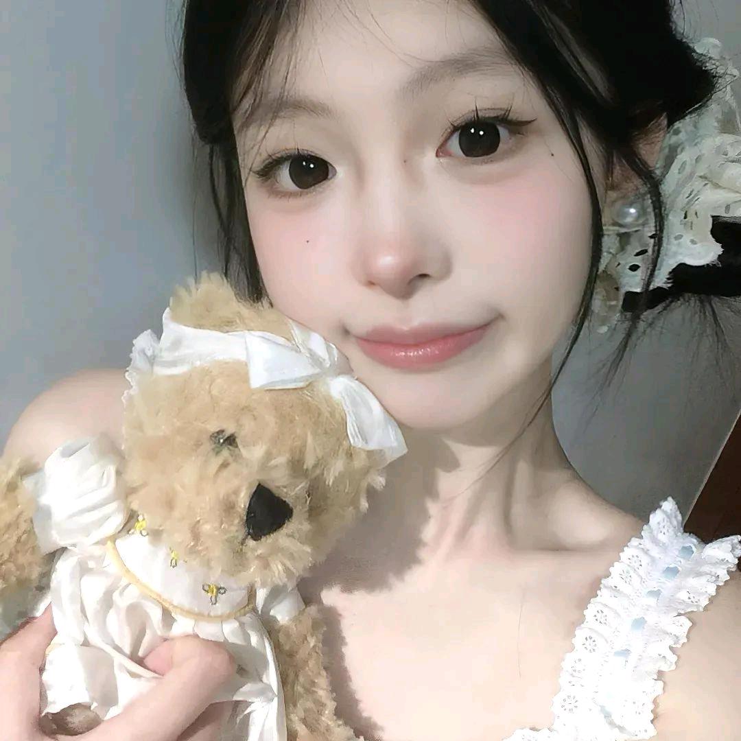 杨乐尤
