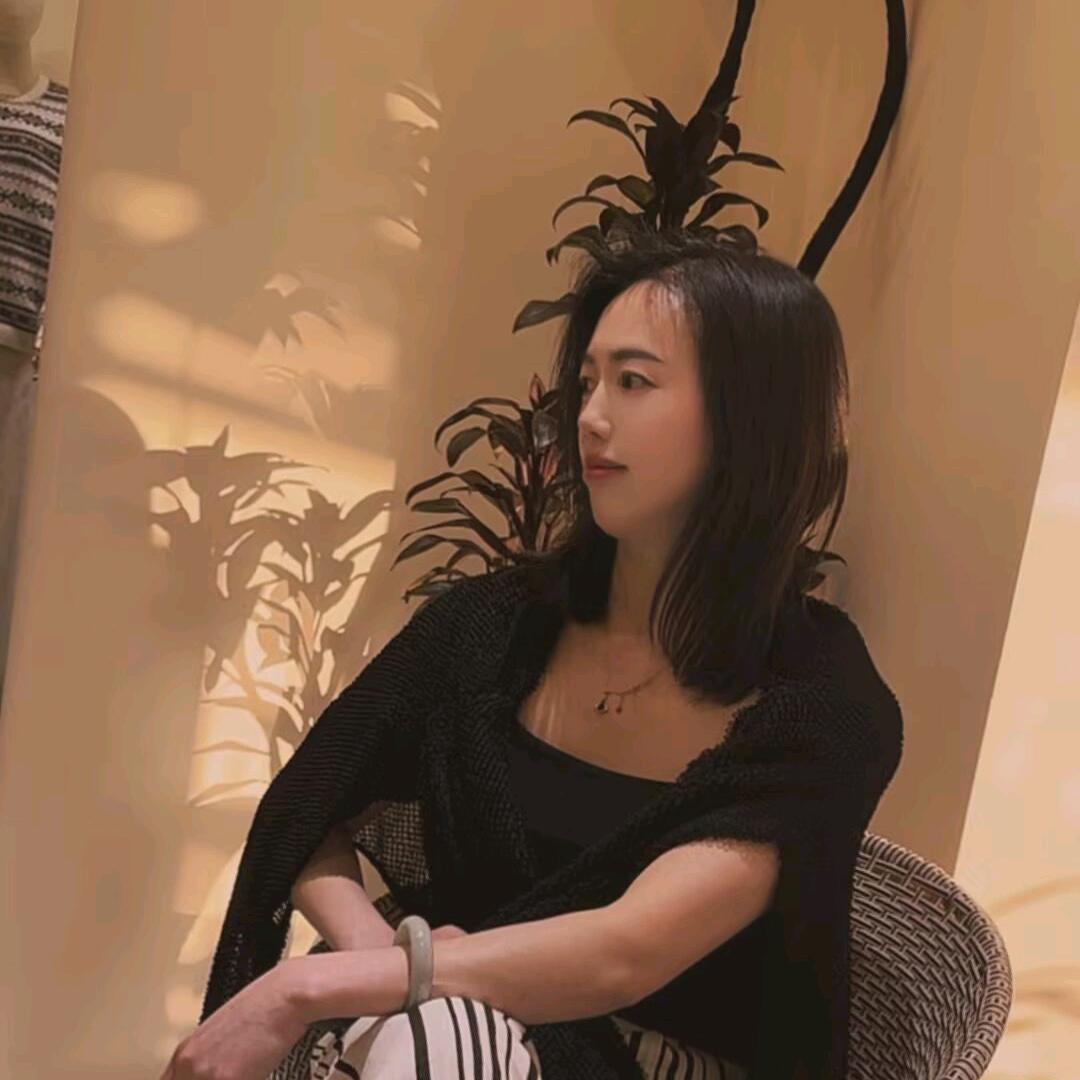 梅姐沫兒女装