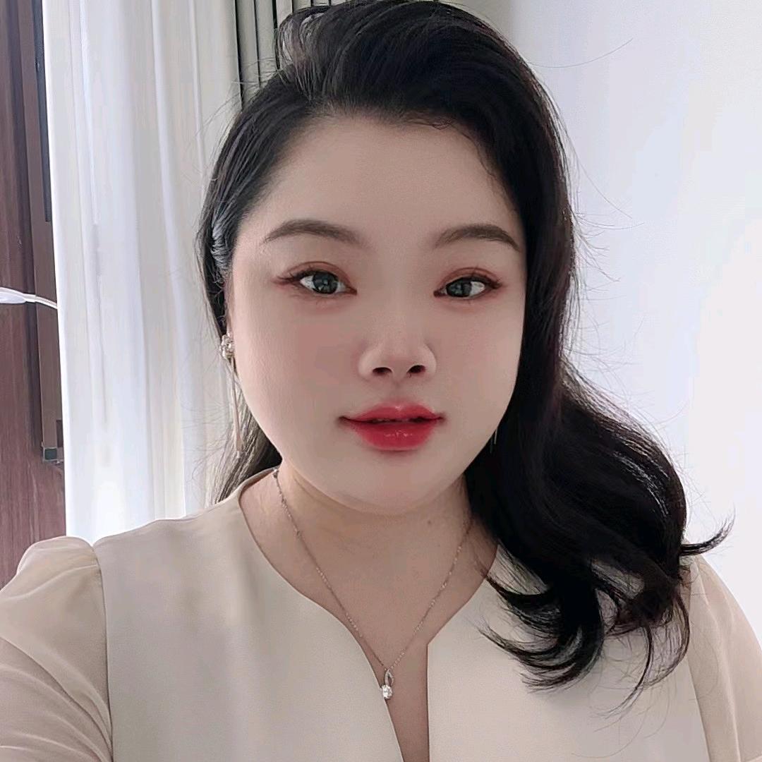 嬉笑闫开护肤小店