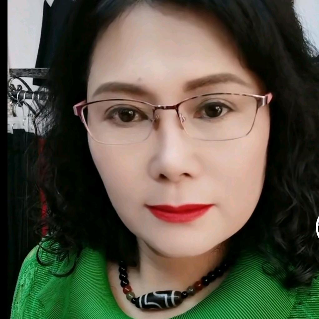 铿锵玫瑰：