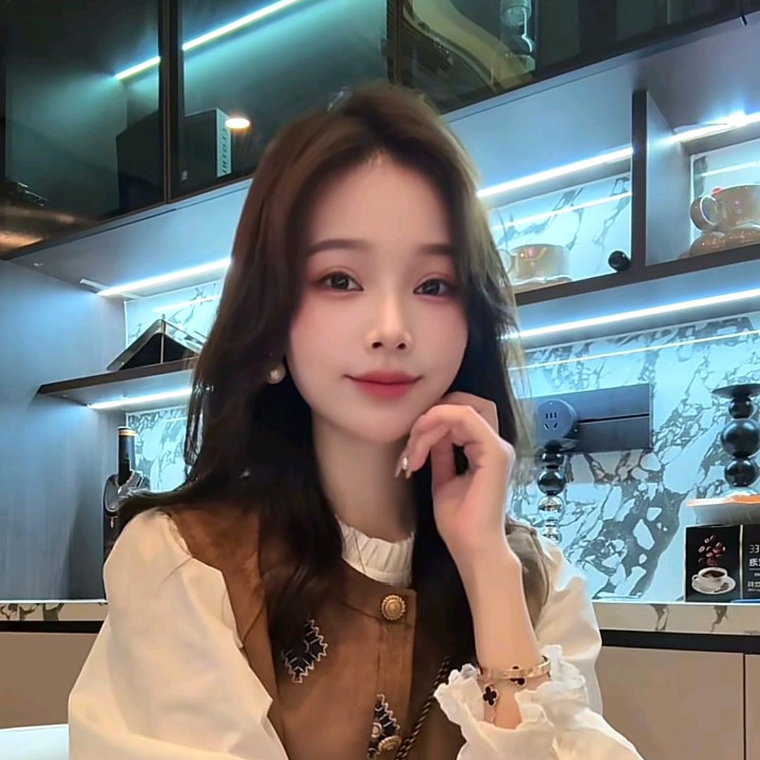 萱萱辰精品服饰（穿搭）