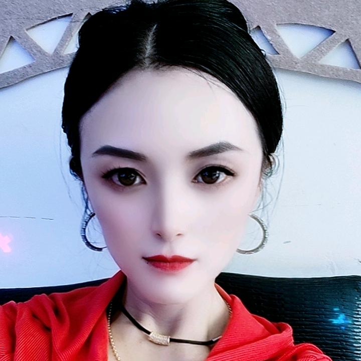 快乐的小姐姐