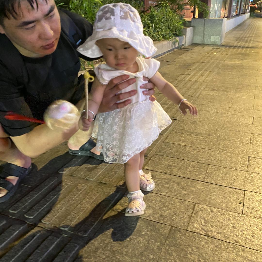 伊珞