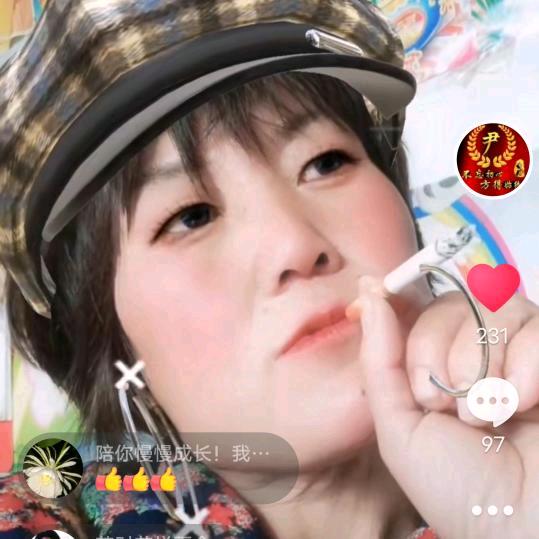 杨杨妈🍭🍎🎄😂