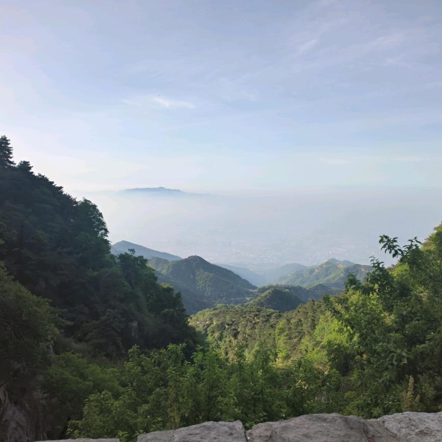 牵着蜗牛去散步