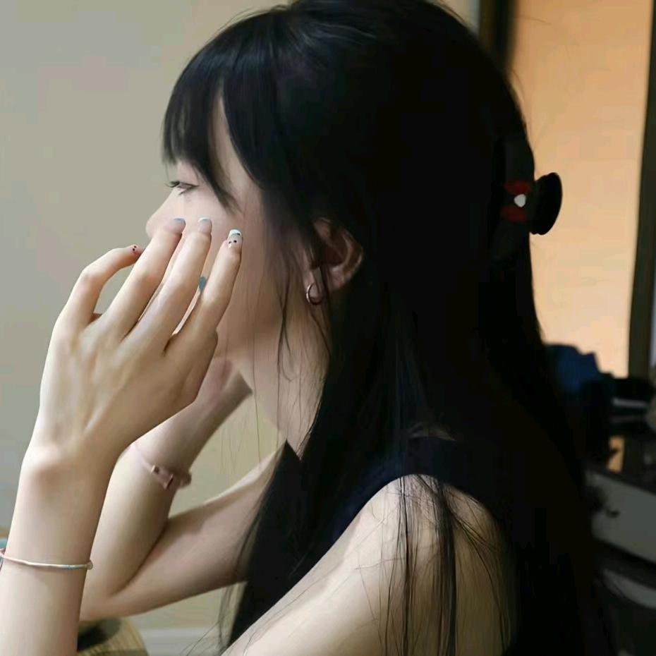 嘉欣不吃鱼🐟