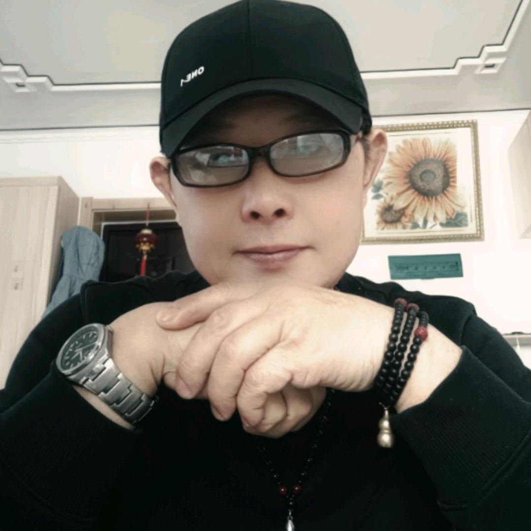 杨杨得意杨洲成名1968🐒天蝎座