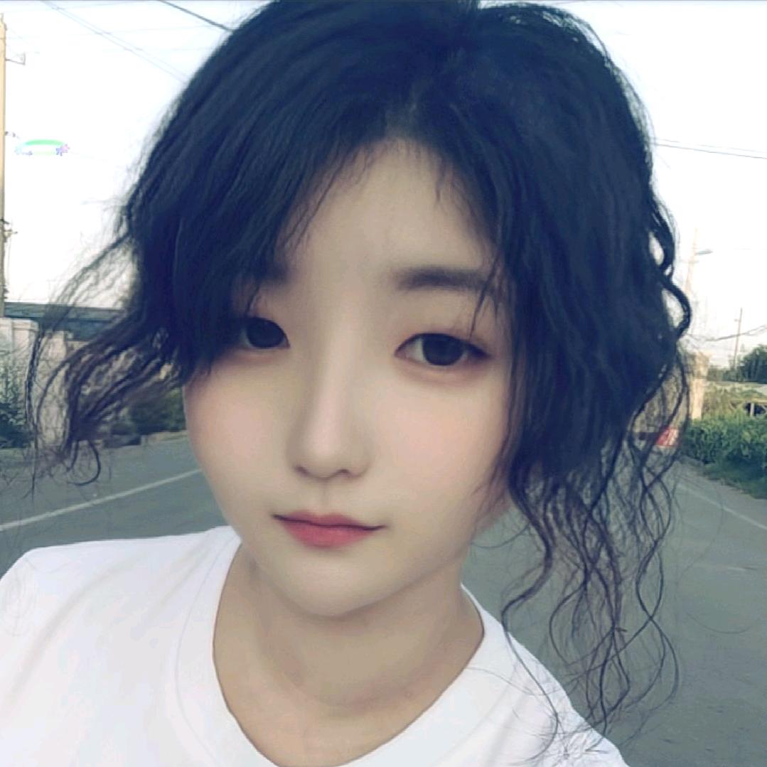 小张（）