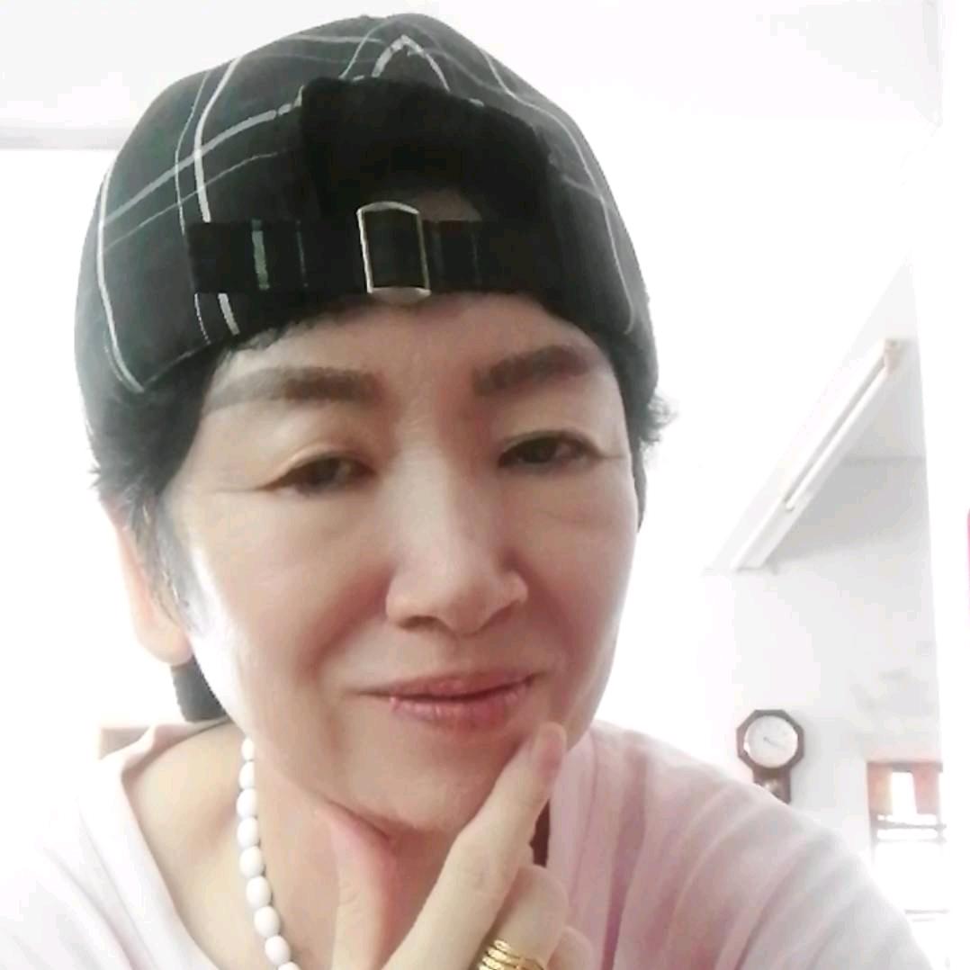 小蔡姐姐活在当下