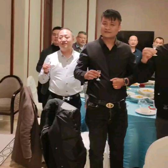 孤傲的狼🐺